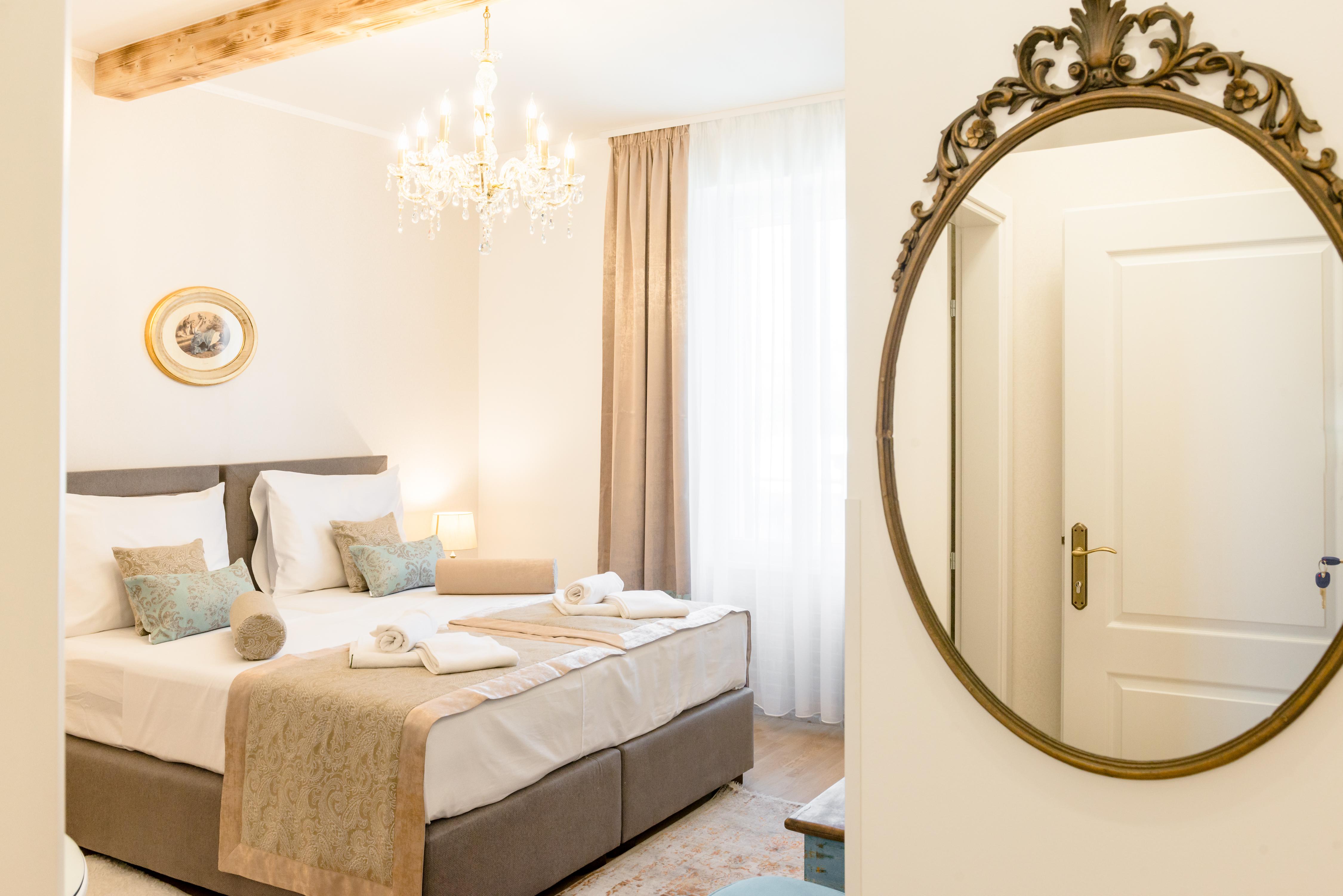 Le Monde Luxury Accommodation Split Exterior photo