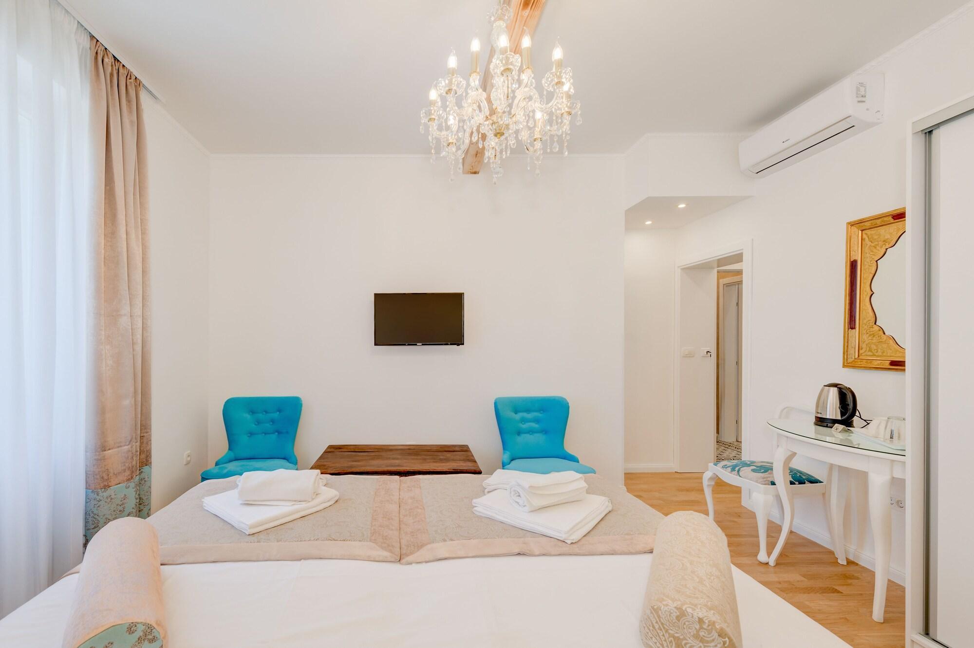 Le Monde Luxury Accommodation Split Exterior photo