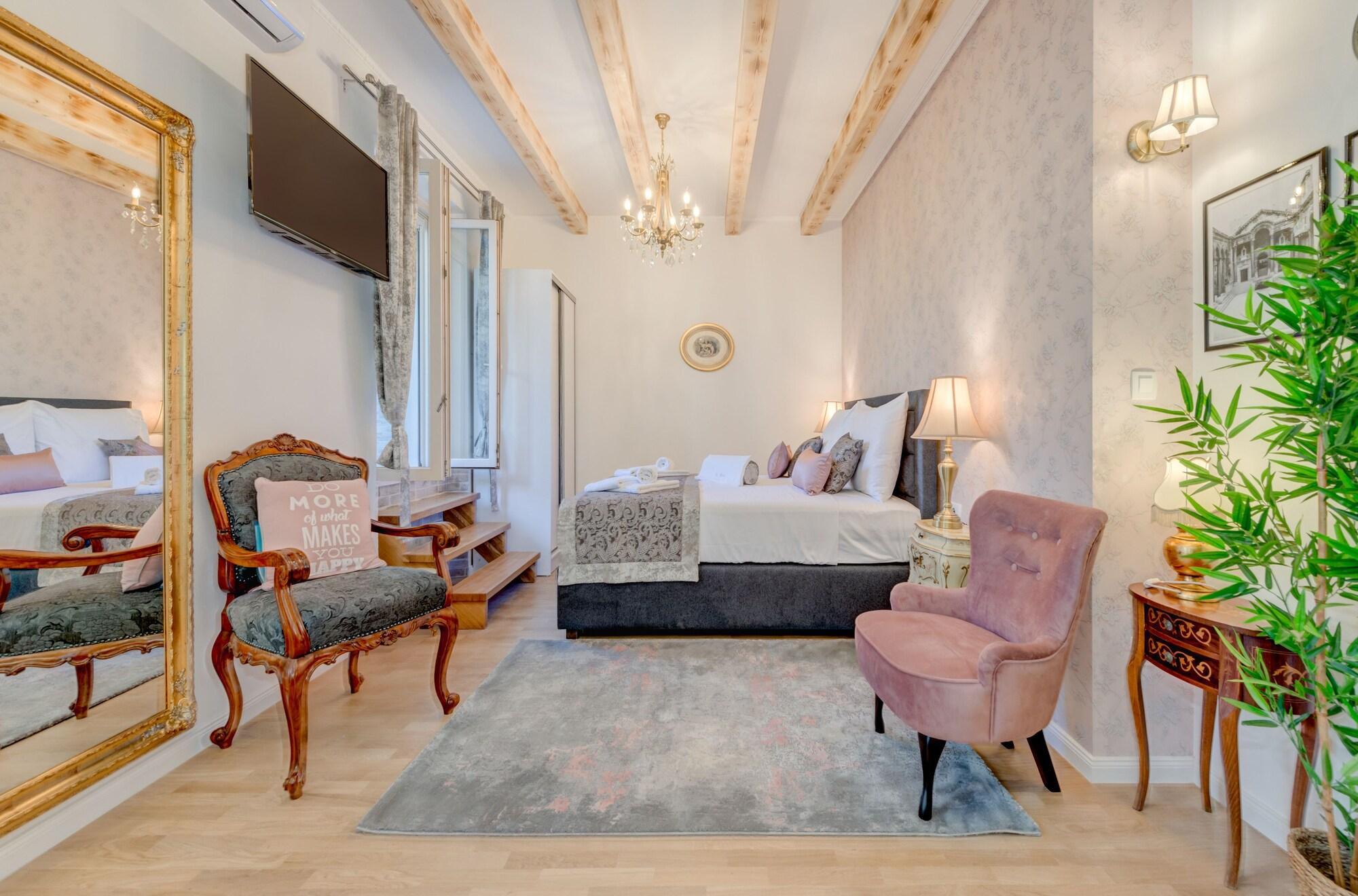 Le Monde Luxury Accommodation Split Exterior photo