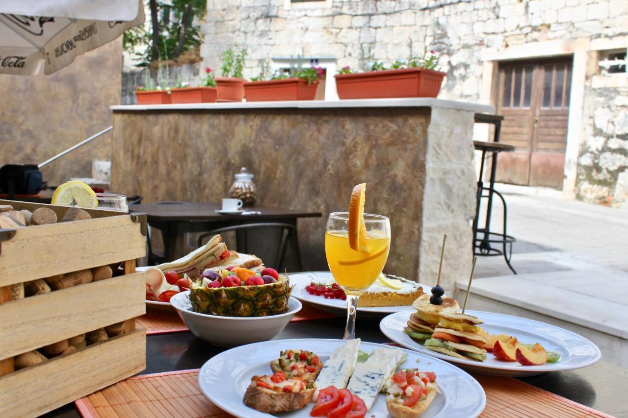 Le Monde Luxury Accommodation Split Exterior photo